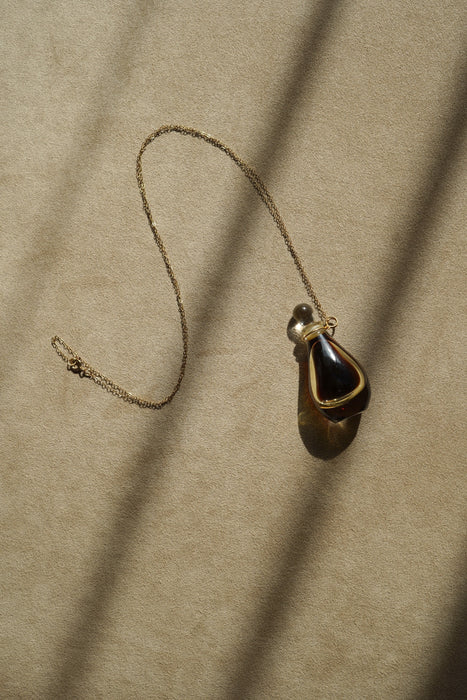 HALSTON by ELSA PERETTI <BR>GOLD PERFUME BOTTLE NECKLACE<BR><BR>SOLD OUT