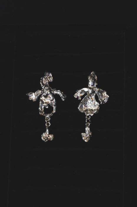 Claudia Lepik<br>ABSTRACT ORCHID EARRINGS WITH MOVING DETAIL