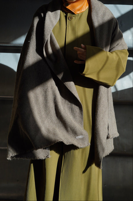 NORLHA<br>NOMAD CLASSIC SCARF<br>NATURAL YAK GREY