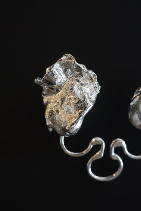 Claudia Lepik<br>PETIT BOUQUET NOSEPIECE