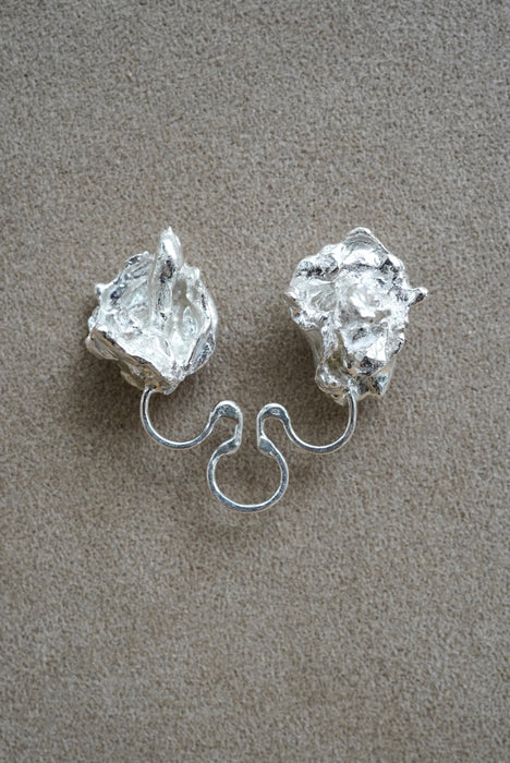 Claudia Lepik<br>PETIT BOUQUET NOSEPIECE