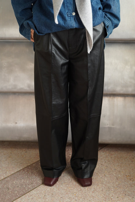 JONNLYNX<br>SHEEPSKIN LEATHER PANTS