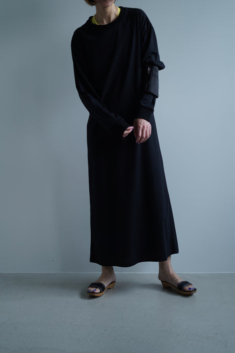 pelleq<br>back open long sleeve dress T<br>DESERT/BLACK