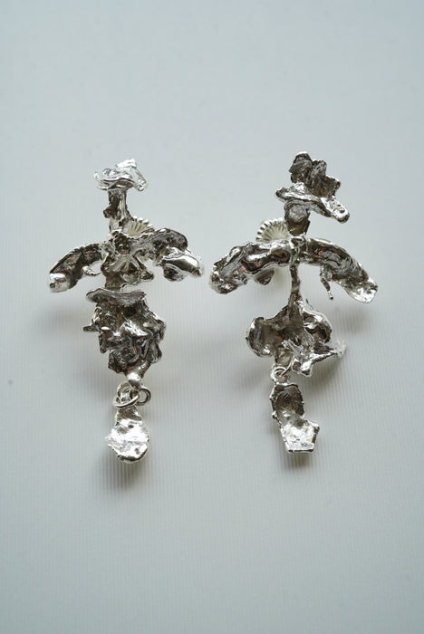 Claudia Lepik<br>ABSTRACT ORCHID EARRINGS WITH MOVING DETAIL