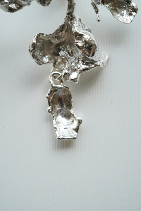 Claudia Lepik<br>ABSTRACT ORCHID EARRINGS WITH MOVING DETAIL