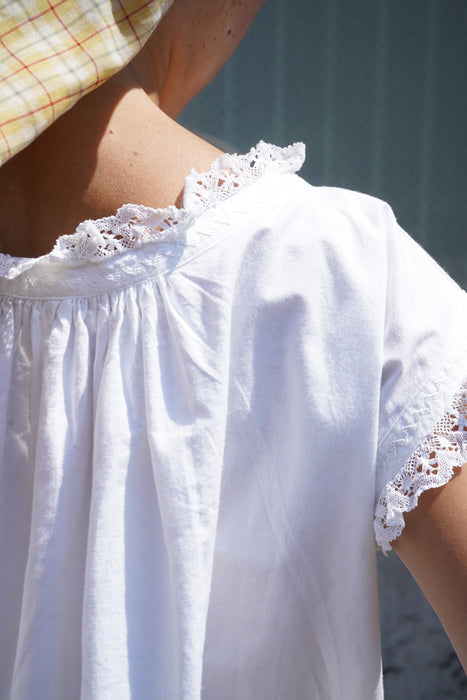 ANTIQUE<BR>LACE NIGHT DRESS