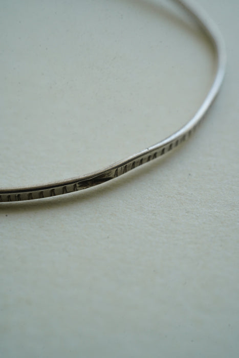 VINTAGE<BR>SILVER THIN BANGLE <BR> <BR>SOLD OUT