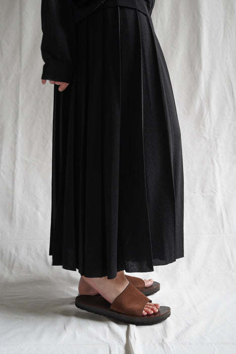 CRISTASEYA<br>WASHI PAPER PLEATED SKIRT<br> in BLACK