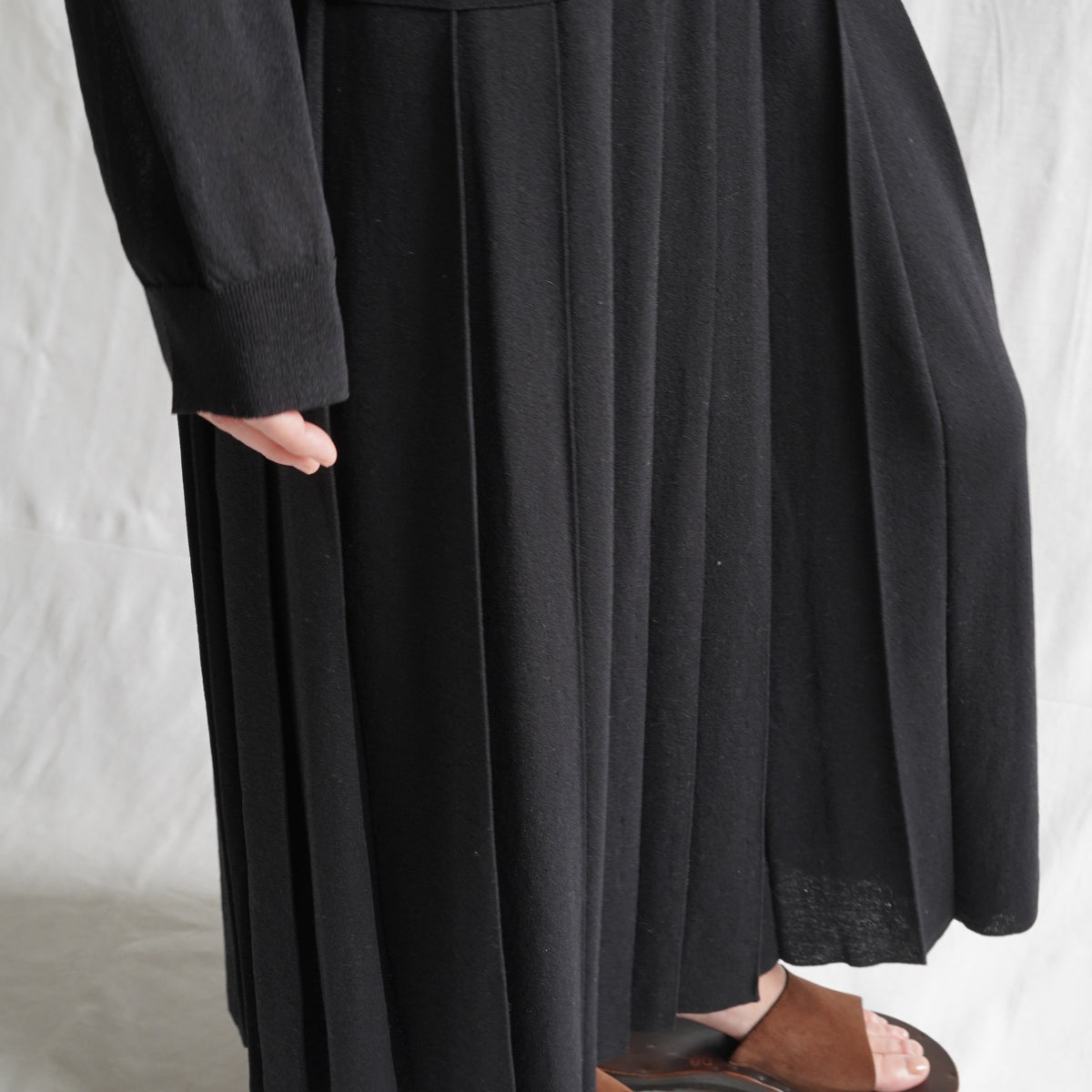 CRISTASEYA WASHI PAPER PLEATED SKIRT in BLACK – PORT