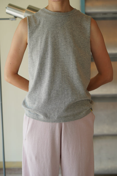 EXTREME CASHMERE<br>n°421 player <br>in GREY