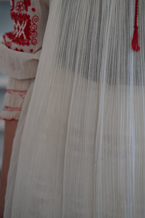 HOLD<BR><BR>VINATAGE<BR>ROMANIAN PEASANT TUNIC DRESS