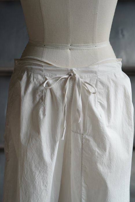 ANTIQUE<BR>FRENCH OPEN SLIT KNICKERS WITH RUFFLE TRIM
