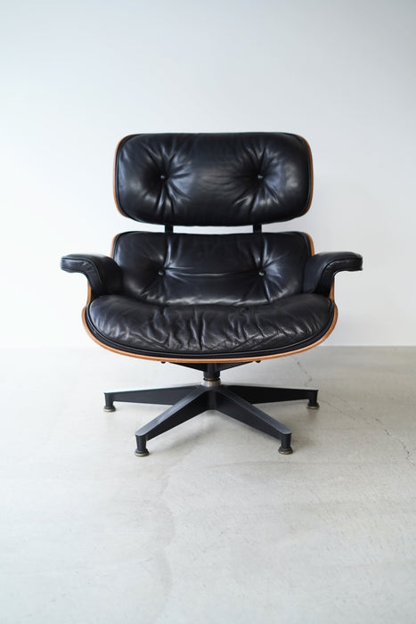 CHARLES & RAY EAMES<BR> LOUNGE CHAIR & OTTOMAN<BR><BR>SOLD OUT