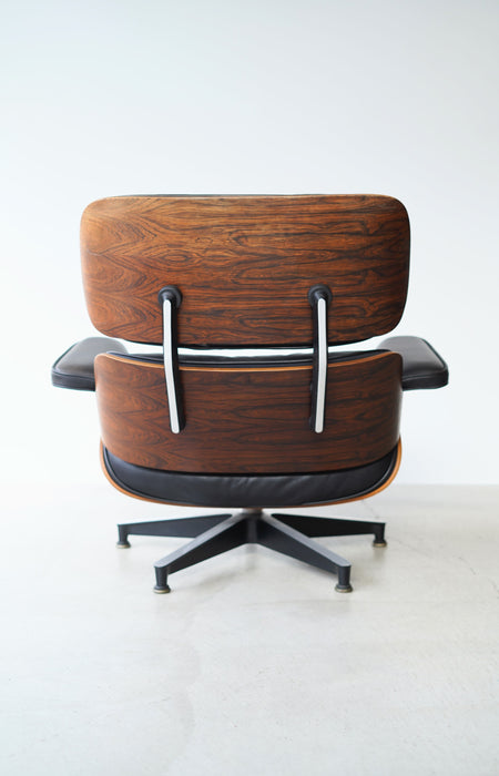 CHARLES & RAY EAMES<BR> LOUNGE CHAIR & OTTOMAN<BR><BR>SOLD OUT