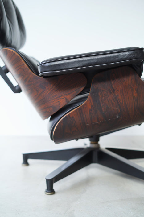CHARLES & RAY EAMES<BR> LOUNGE CHAIR & OTTOMAN<BR><BR>SOLD OUT