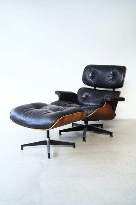 CHARLES & RAY EAMES<BR> LOUNGE CHAIR & OTTOMAN<BR><BR>SOLD OUT
