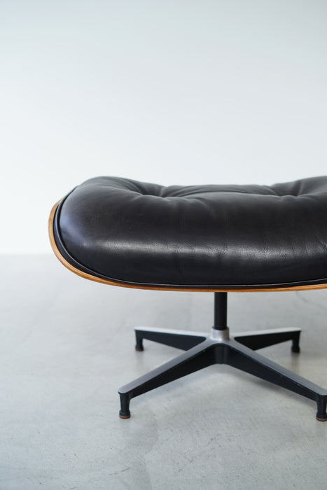 CHARLES & RAY EAMES<BR> LOUNGE CHAIR & OTTOMAN<BR><BR>SOLD OUT