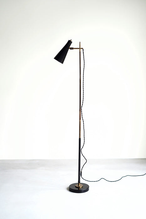 GIUSEPPE OSTUNI<BR>MODEL 201 TELESCOPIC FLOOR LAMP