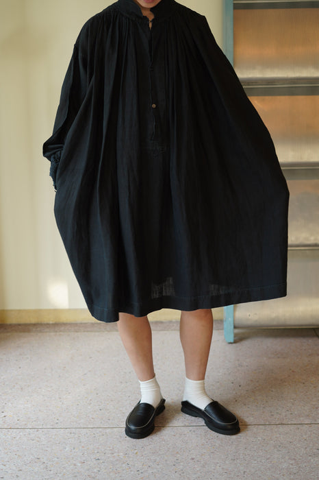 ANTIQUE<BR>FRENCH BIAUDE INDIGO SMOCK