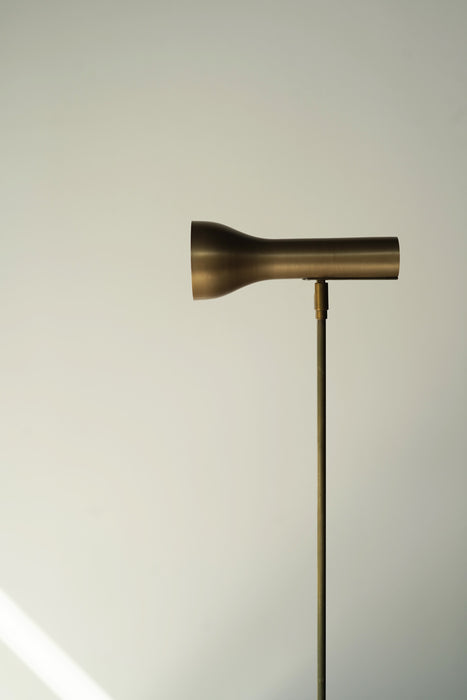 VINTAGE BRASS FLOOR LAMP<BR><BR>SOLD OUT