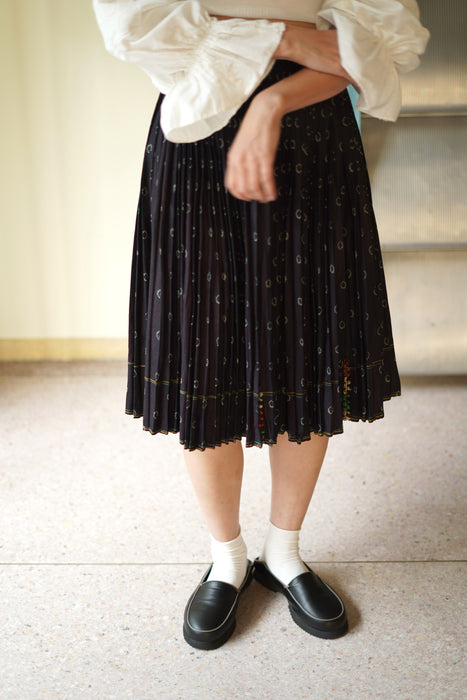 ANTIQUE<BR>SLOVAKIAN INDIGO PLEATED SKIRT<BR><BR>SOLD OUT