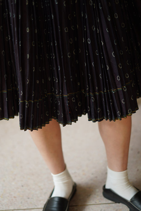ANTIQUE<BR>SLOVAKIAN INDIGO PLEATED SKIRT<BR><BR>SOLD OUT