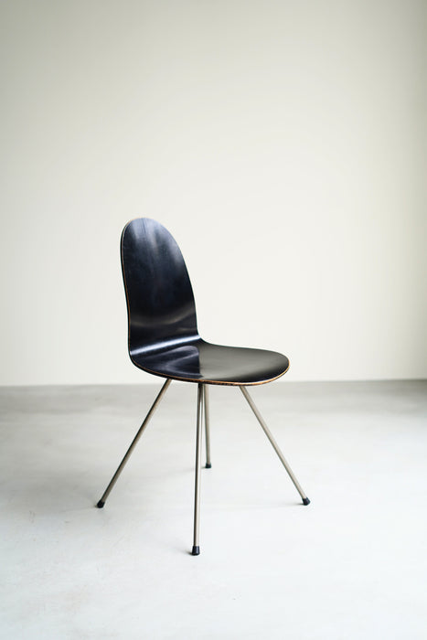 ARNE JACOBSEN<BR>TONGUE CHAIR 50S