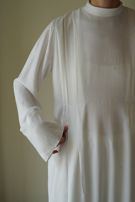 ANTIQUE<BR>ALB PLEATED DRESS<br><br>SOLD OUT