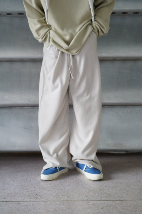 EXTREME CASHMERE<br>n°462 slouch<BR>in CHALK