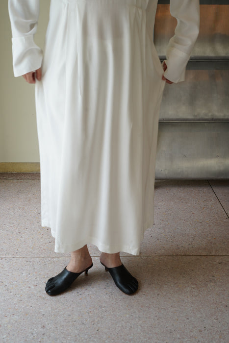 ANTIQUE<BR>ALB PLEATED DRESS<br><br>SOLD OUT