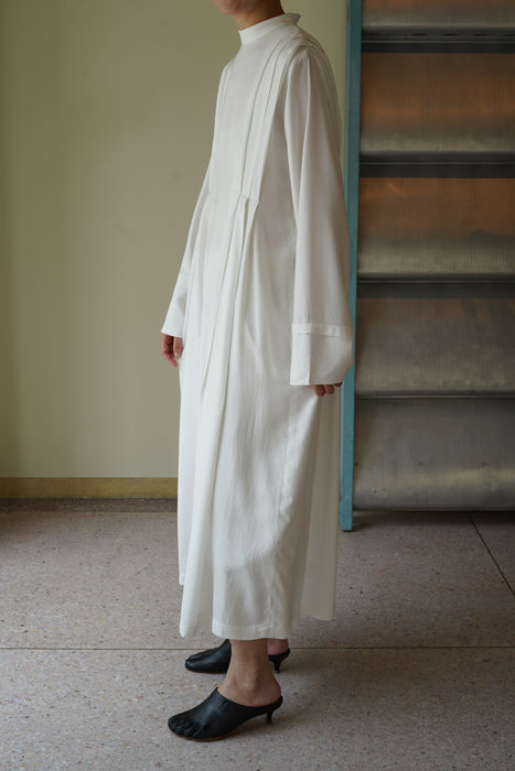 ANTIQUE<BR>ALB PLEATED DRESS<br><br>SOLD OUT