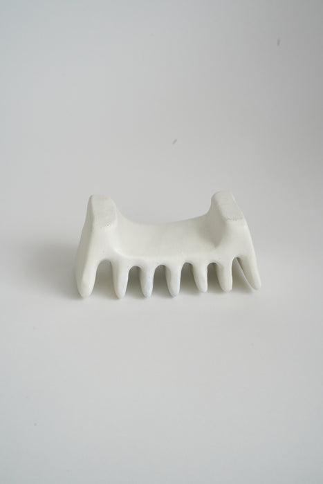 CRISTASEYA<br>CERAMIC SOAP HOLDER<br>in BONE