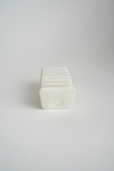 CRISTASEYA<br>CERAMIC SOAP HOLDER<br>in BONE