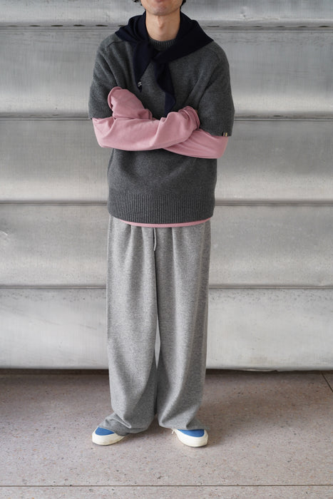 EXTREME CASHMERE<br>n°462 slouch<BR>in GOAT