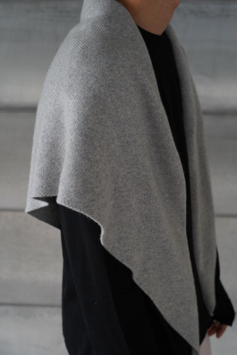 EXTREME CASHMERE<br>n°201 witch 2<br>in GREY