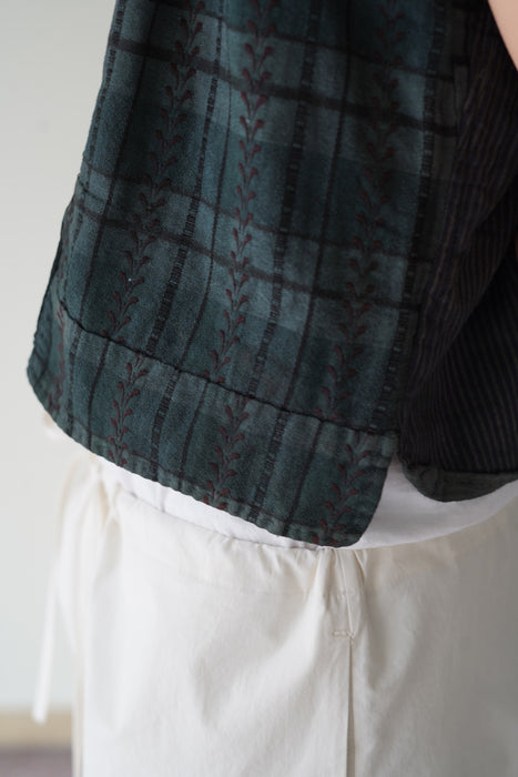 VINTAGE<BR>FOLK GILET<BR><BR>SOLD OUT