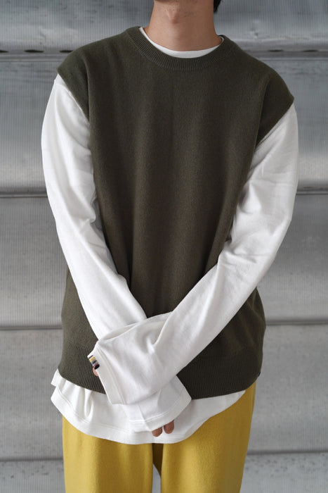EXTREME CASHMERE<br>n°455 bos<br>in ARMY