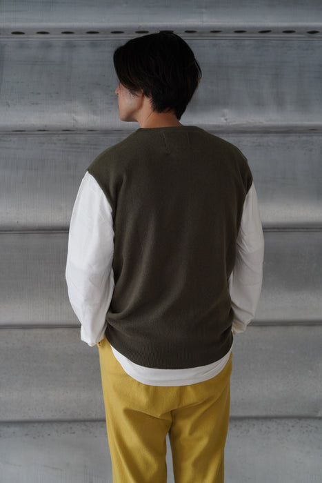 EXTREME CASHMERE<br>n°455 bos<br>in ARMY