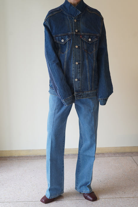 BLESS+CRISTASEYA<br>PATCHED DENIM SWEATER JACKET