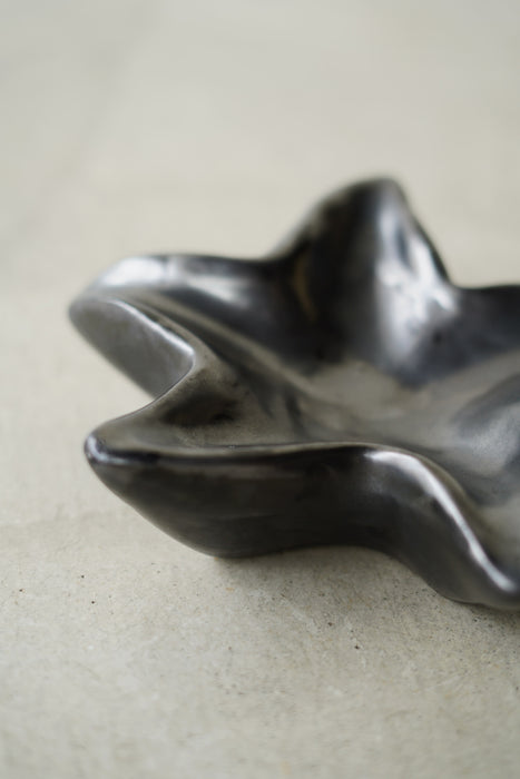 VINTAGE FRENCH STAR ASHTRAY