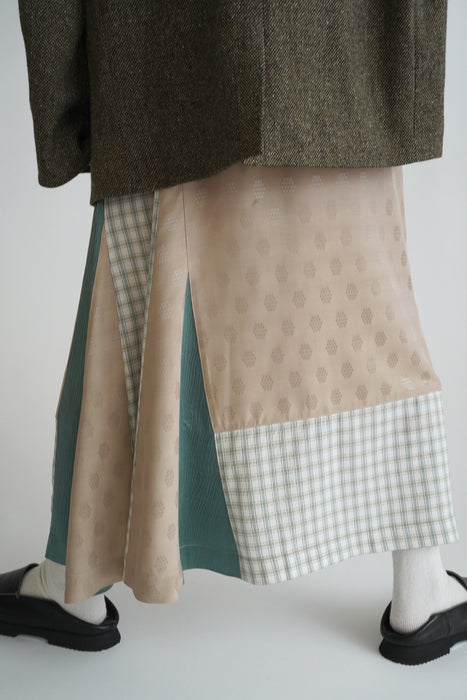 CRISTASEYA<br>PATCHED SILK SKIRT<br>in BEIGE/GREEN