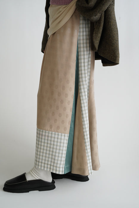 CRISTASEYA<br>PATCHED SILK SKIRT<br>in BEIGE/GREEN