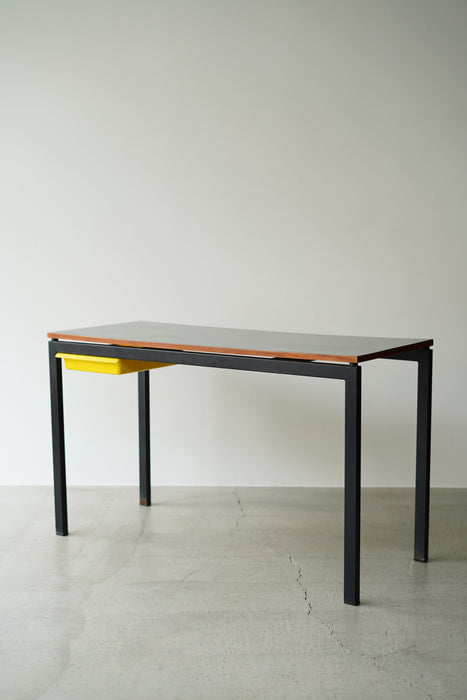CHARLOTTE PERRIAND<BR>CANSADO DESK GRAY TOP