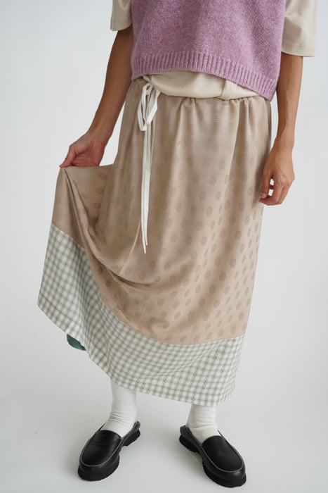 CRISTASEYA<br>PATCHED SILK SKIRT<br>in BEIGE/GREEN