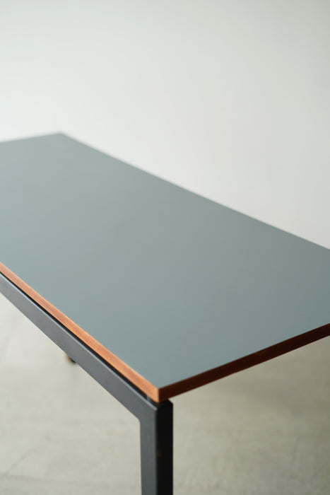 CHARLOTTE PERRIAND<BR>CANSADO DESK GRAY TOP