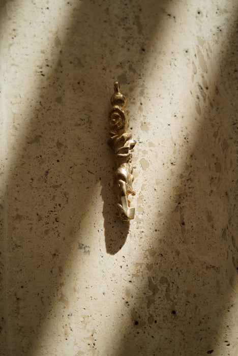 Zoe Mohm for CRISTASEYA<BR>SHELL BOTTLE OPENER /PENDANT TOP