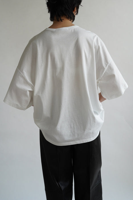 pelleq<br>standard T<br>WHITE<br><br>SOLD OUT