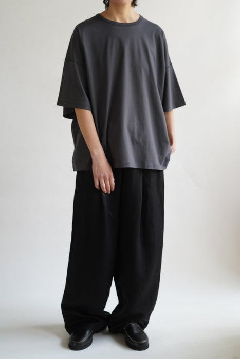 pelleq<br>standard T<br>MID NIGHT<br><br>SOLD OUT