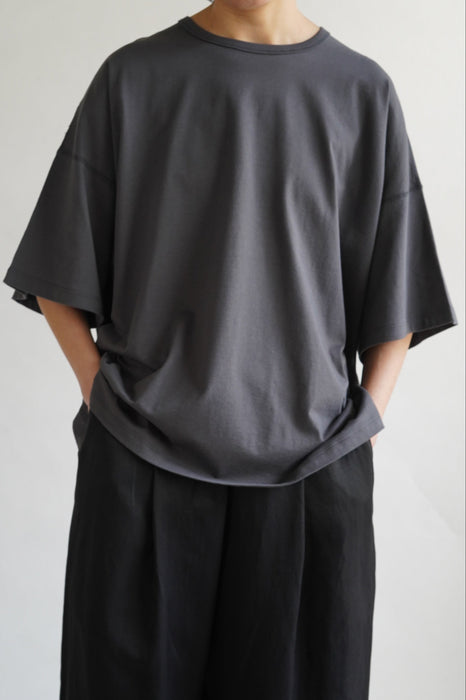 pelleq<br>standard T<br>MID NIGHT<br><br>SOLD OUT