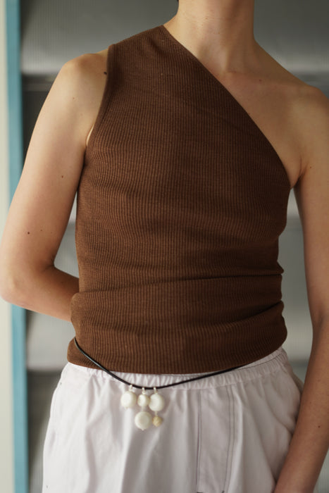 CRISTASEYA<br>RIBBED SILK ASYMMETRICAL TOP<br>in BROWN